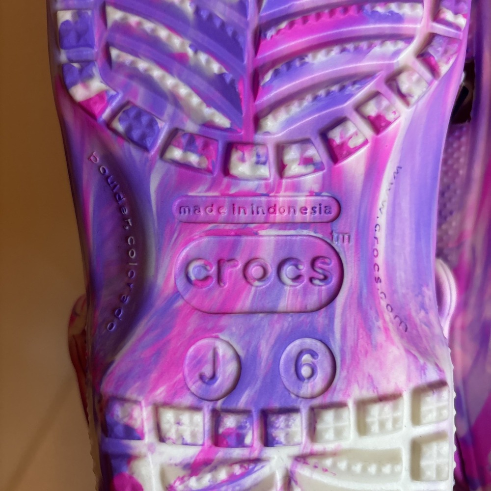 Crocs Kids J6‎ Classic Glow-In-The-Dark Marbled Clogs Multi Color - Picture 4 of 4